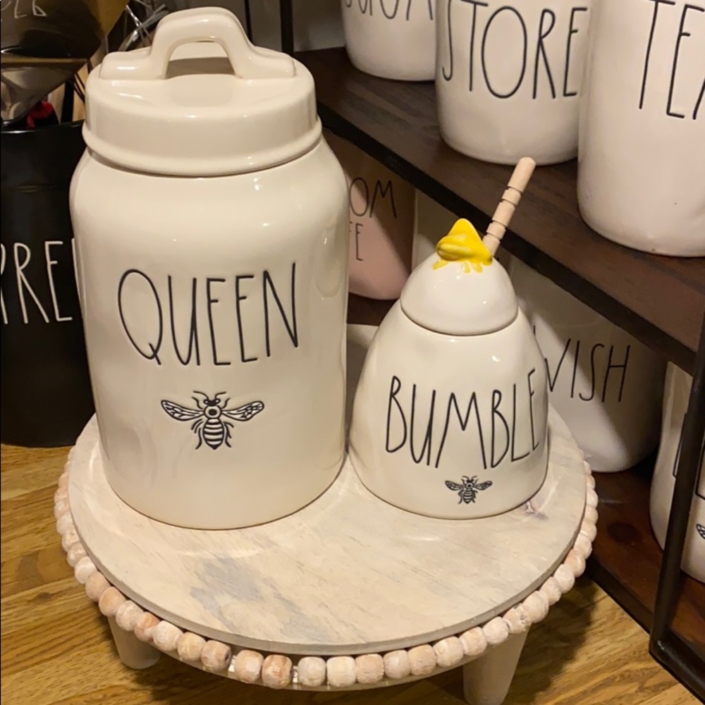 Rae Dunn bee set
